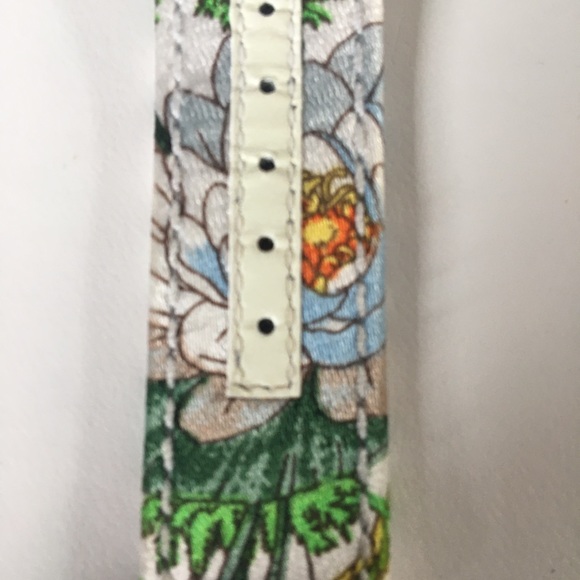 Gucci Flora watch main image 6